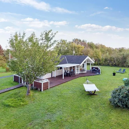 Hilaria - 1-4km From The Sea By Interhome *