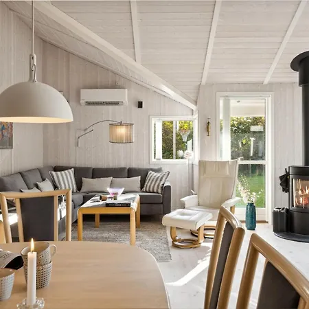 Hilaria - 1-4km From The Sea By Interhome Vejby